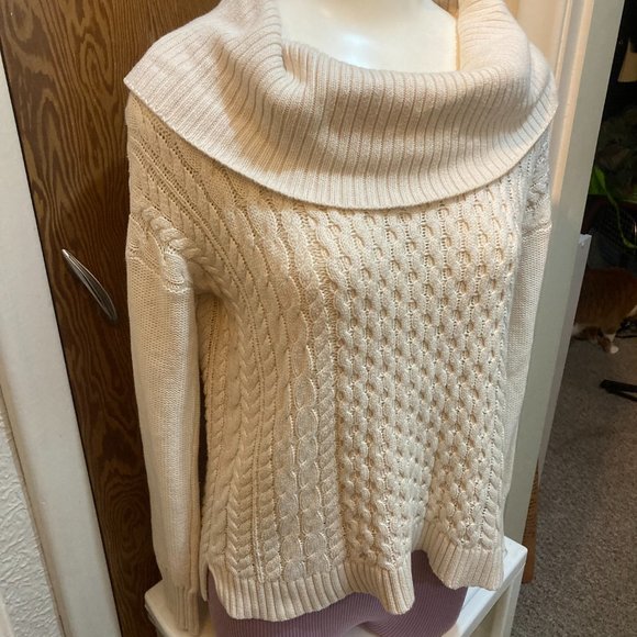 American Eagle Cowl Neck Sweater Chunky Knit Sweater Size Small Color White - Picture 3 of 10